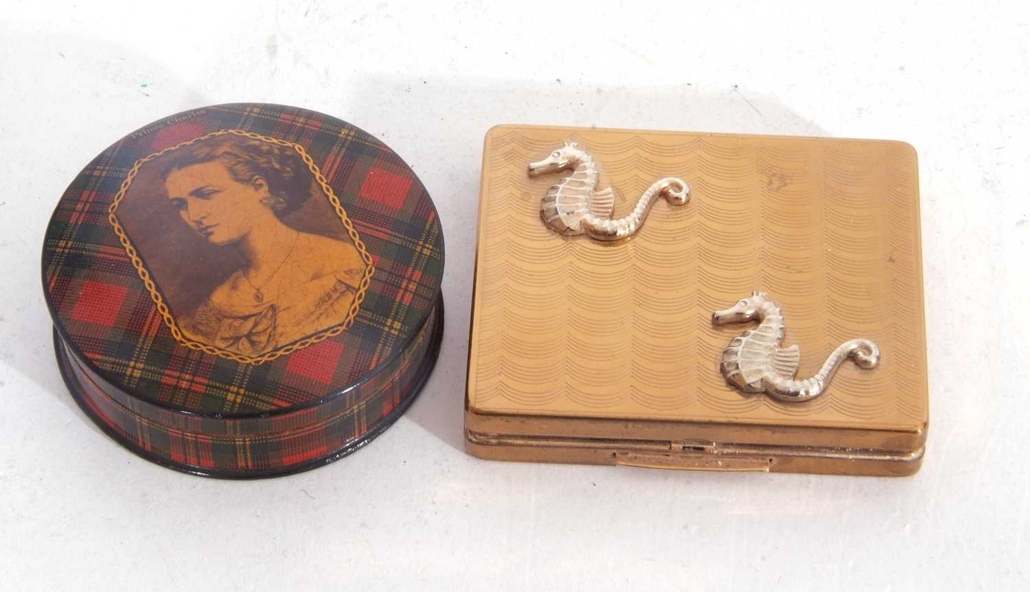 Mixed lot including a vintage Stratton compact, gilt metal and applied to the front with two