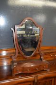 Good quality mahogany dressing table mirror with beveled shield shaped glass over a serpentine