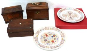 Group of 3 boxes and 2 Spode collectors plates