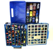 Mixed lot of Hotwheels storage boxes, containing 100+ hotwheels vehicles (2)