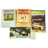 Mixed lot of vintage board games and Subbuteo to include: - Subbuteo table cricket - Subbuteo