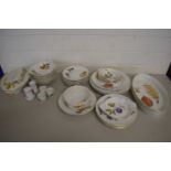 QUANTITY OF ROYAL WORCESTER EVESHAM PATTERN TABLE WARES