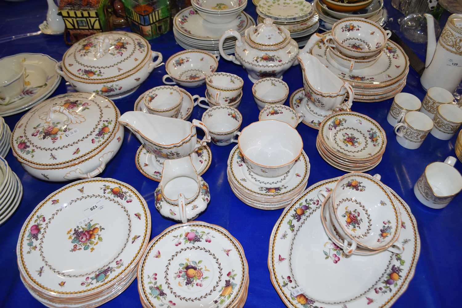 A QUANTITY OF SPODE ROCKINGHAM PATTERN TEA AND TABLE WARES