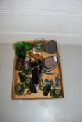 MIXED LOT: VARIOUS ASSORTED SMALL ORNAMENTS, GLASS FURNITURE HANDLES AND OTHER ITEMS