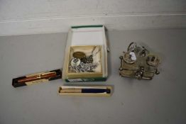 MIXED LOT: VINTAGE PARKER FOUNTAIN PENS, SMALL SILVER PLATED CRUET, VARIOUS COSTUME JEWELLERY ETC