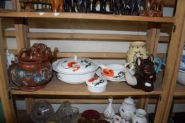 MIXED LOT: CERAMICS TO INCLUDE WEDGWOOD CORN POPPY DINNER WARES, NOVELTY DOG FORM TEAPOT ETC