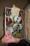 CASE OF VARIOUS VINTAGE FISHING EQUIPMENT TO INCLUDE CENTRE PIN REELS