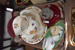 ONE BOX OF MIXED ITEMS TO INCLUDE OIL LAMP, CAULDON WASH BOWL AND JUG PLUS FURTHER ITEMS