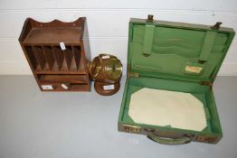 MIXED LOT: SMALL GREEN STATIONERY CASE, A SMALL WOODEN CASE AND A DESK BAROMETER AND THERMOMETER (
