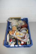 BOX OF VARIOUS ASSORTED ORNAMENTS, CERAMICS AND OTHER ITEMS