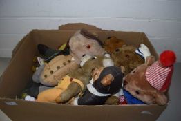 BOX OF VARIOUS ASSORTED VINTAGE TEDDY BEARS