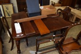 VICTORIAN MAHOGONY EXTENDING DINING TABLE TOGETHER WITH 3 ROSEWOOD DINING CHAIRS FOR REPAIR (4)