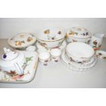 QUANTITY OF ROYAL WORCESTER EVESHAM PATTERN TABLE WARE