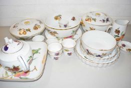 QUANTITY OF ROYAL WORCESTER EVESHAM PATTERN TABLE WARE