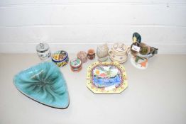 MIXED LOT: VARIOUS ASSORTED ORNAMENTS, CERAMICS ETC