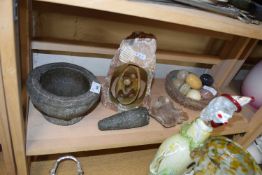 MIXED LOT: STONE MORTER & PESTLE, VARIOUS POLISHED EGG AND OTHER ITEMS