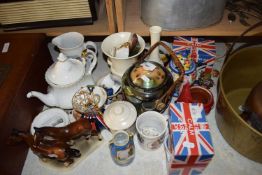 MIXED LOT: VARIOUS ASSORTED CERAMICS TO INCLUDE BISCUIT BARREL, TEA WARES, MODEL HORSES AND OTHER