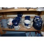 MIXED LOT: VARIOUS ASSORTED MUGS AND OTHER ITEMS