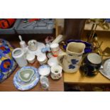 MIXED LOT: VARIOUS ASSORTED TEA WARES, CERAMICS AND OTHER ITEMS