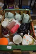 BOX OF VARIOUS MIXED CERAMICS AND OTHER ITEMS TO INCLUDE A QUANTITY OF WOOD BERYL TEA WARES