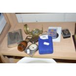 MIXED LOT TO INCLUDE HIP FLASK, DIRECTIONAL COMPASS AND OTHER ASSORTED ITEMS