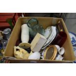 ONE BOX OF VARIOUS HOUSE CLEARANCE CERAMICS, VASES, STEAK PLATES AND OTHER ITEMS
