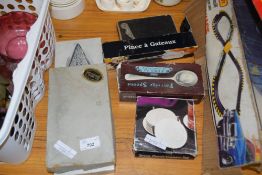 MIXED LOT: VARIOUS CASED CUTLERY