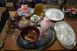 LARGE MIXED LOT TO INCLUDE VARIOUS CERAMICS, HORS D'OEUVRES DISHES, SERVING TRAY AND OTHER