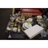 LARGE MIXED LOT OF VARIOUS CERAMICS, ORNAMENTS, GLASS WARE, CANDLES ETC