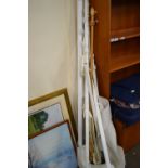 MIXED LOT: VARIOUS CURTAIN POLES, BLINDS ETC