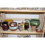 MIXED LOT: VARIOUS JARDINIERES, ORNAMENTS, TOBACCO JAR ETC