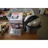 MIXED LOT COMPRISING PRESSURE COOKER, ELECTRIC SOUP MAKER AND OTHER ITEMS