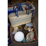 BOX OF VARIOUS HOUSE CLEARANCE SUNDRIES