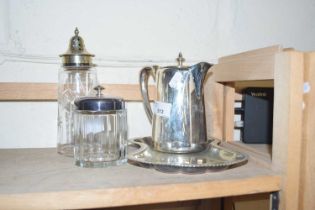 MIXED LOT: SILVER PLATED ITEMS