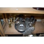 MIXED LOT: VARIOUS SILVER PLATED WARES, PEWTER TANKARDS AND OTHER ITEMS
