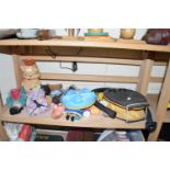 MIXED LOT: VARIOUS ASSORTED 20TH CENTURY DOLLS, FOOT PUMP AND OTHER ITEMS