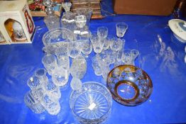 COLLECTION OF VARIOUS DECANTERS, DRINKING GLASSES, GLASS BOWLS ETC