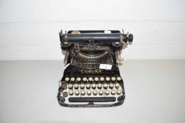 VINTAGE CORONA PORTABLE TYPEWRITER