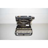 VINTAGE CORONA PORTABLE TYPEWRITER