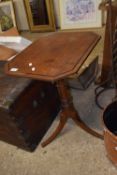 19TH CENTURY OCTAGONAL TOPPED MAHOGANY AND INLAID WINE TABLE ON TRIPOD BASE