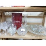 MIXED LOT: VARIOUS ASSORTED DRINKING GLASSES, GLASS DISHES ETC