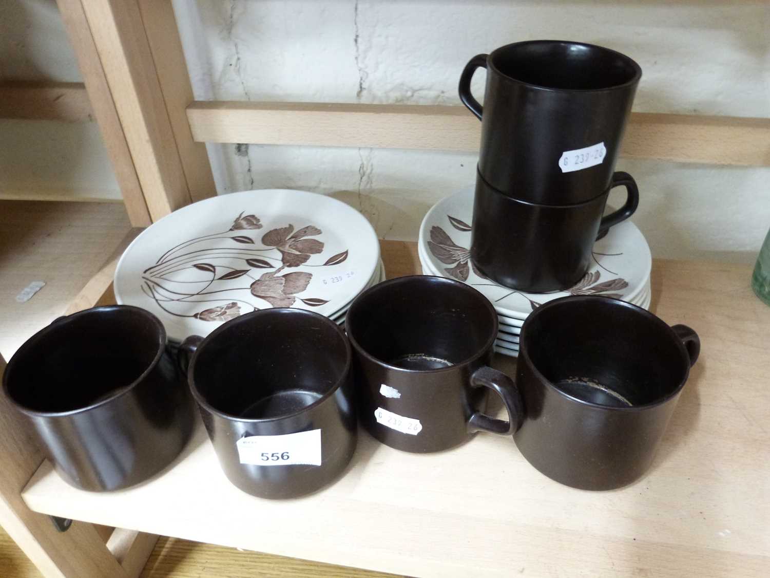 QUANTITY OF MEAKIN MAIDSTONE PATTERN TEA WARES