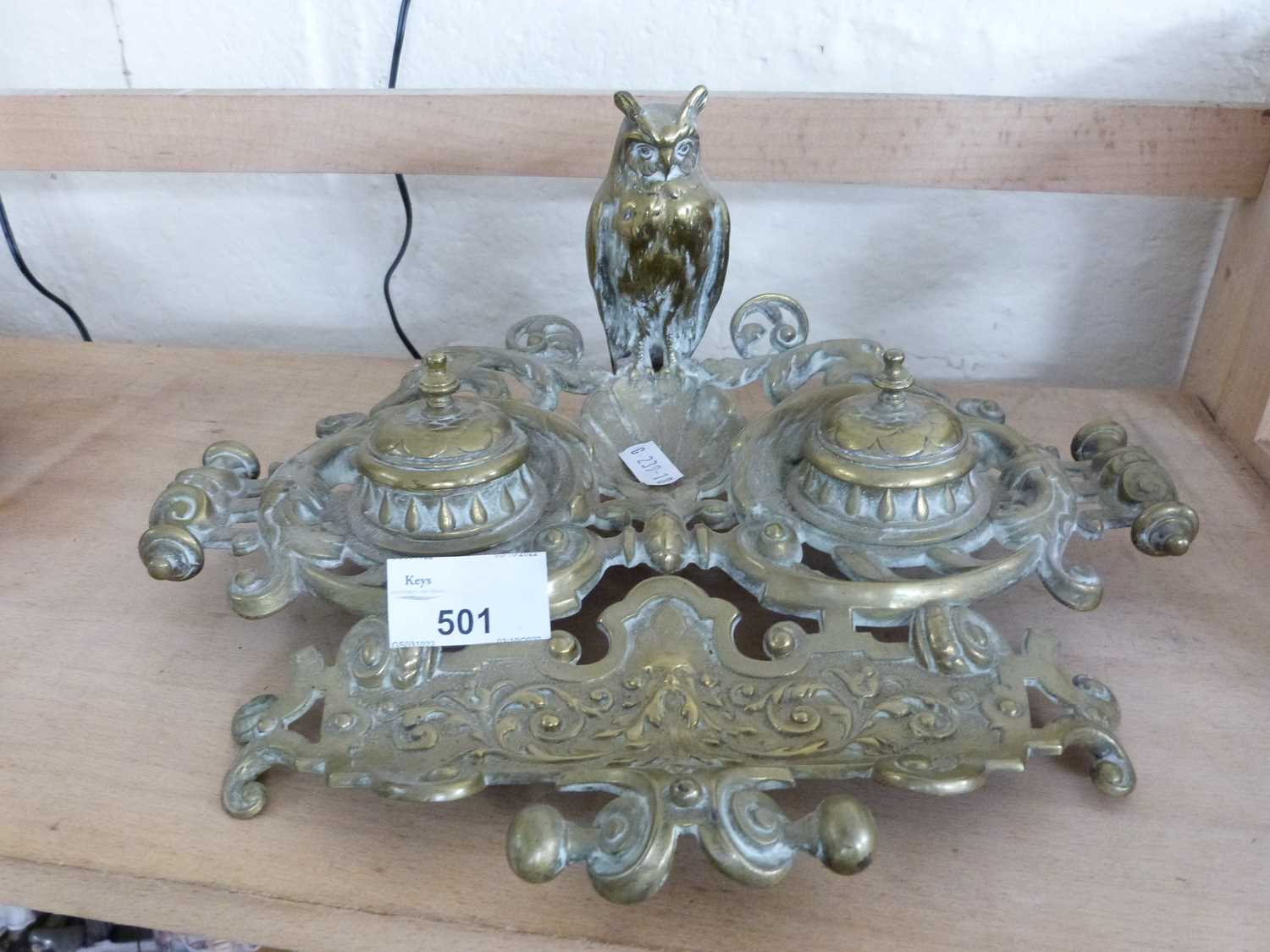 BRASS DESK STAND WITH OWL SHAPED MOUNT