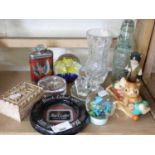 MIXED LOT: ASSORTED ORNAMENTS, PAPERWEIGHTS AND OTHER ITEMS
