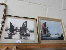 FRAMED BLACK AND WHITE PHOTOGRAPH, LOWESTOFT 1909 TOGETHER WITH A FURTHER COLOURED PRINT OF BOATS (