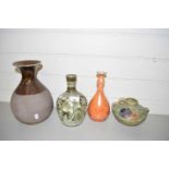 MIXED LOT: VARIOUS VASES TO INCLUDE DENBY AND CARLTON WARE