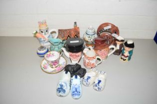 MIXED LOT: VARIOUS NOVELTY TEAPOTS, MODEL CLOGS AND OTHER ASSORTED ORNAMENTS