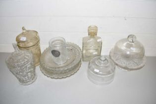 MIXED LOT: VARIOUS GLASS DISHES, CAKE STANDS AND OTHER ITEMS