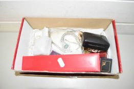 COLLECTION OF VARIOUS ASSORTED COSTUME JEWELLERY, LADIES WRIST WATCH ETC