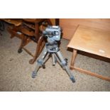 FOLDING CAMERA TRIPOD